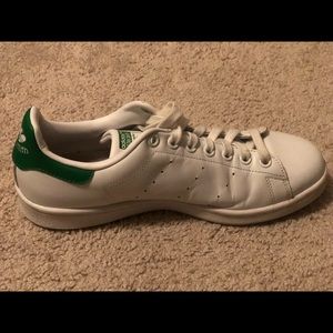 LIGHTLY USED STAN SMITHS